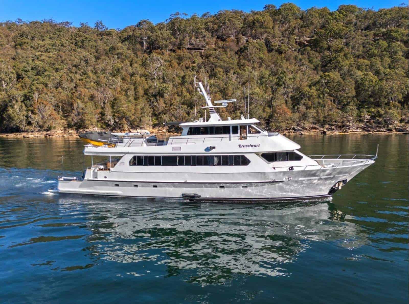 1992 Custom 25M Expedition Motor Yacht photo 1