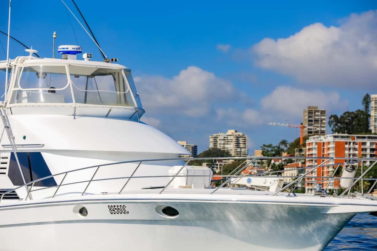 1993 Precision 47 Flybridge photo 13