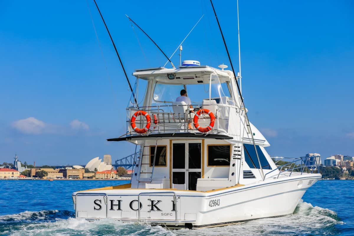1993 Precision 47 Flybridge photo 14