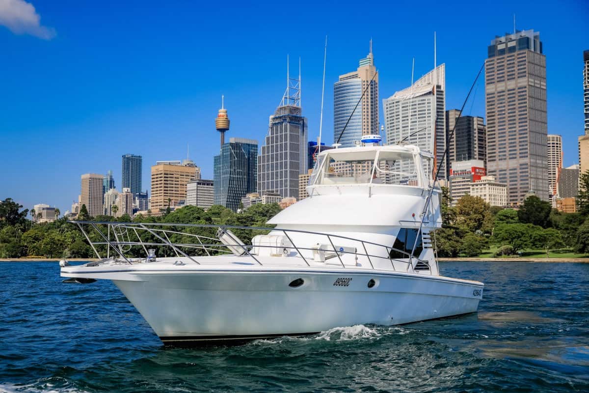 1993 Precision 47 Flybridge photo 16