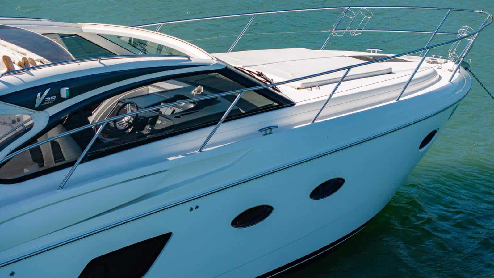 2012 Princess V39 photo 11