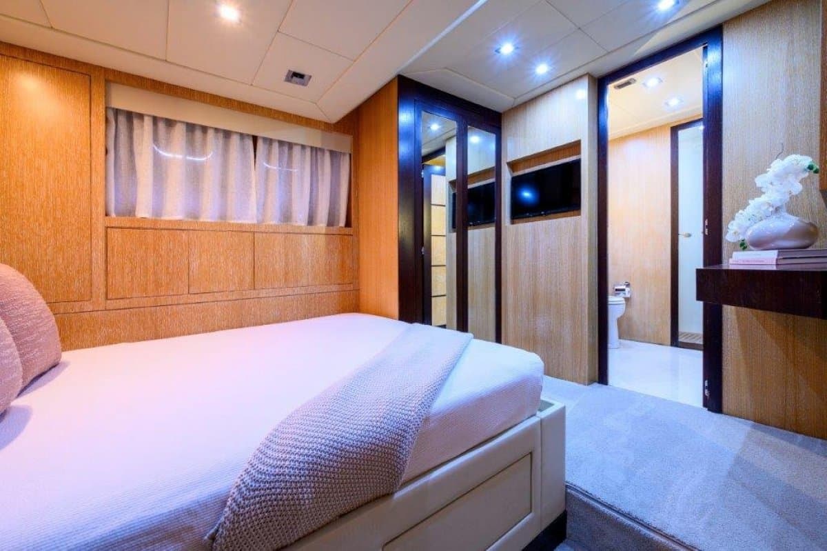 2007/2023 Mangusta 80 Sportsyacht photo 15