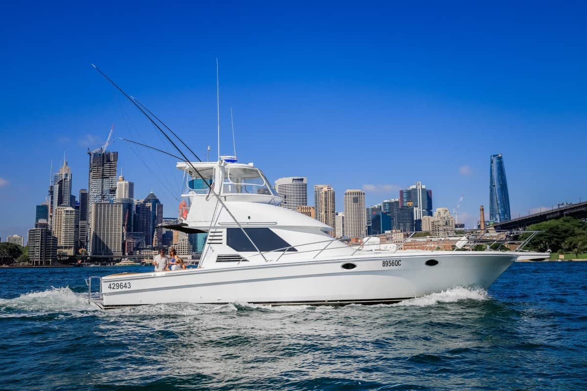 1993 Precision 47 Flybridge photo 22