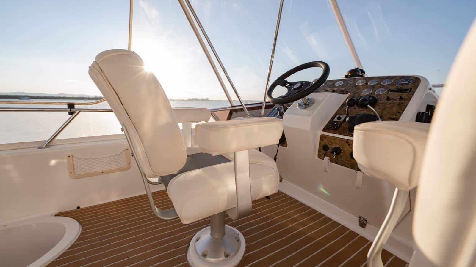 2004 Dyna 51 Flybridge photo 20