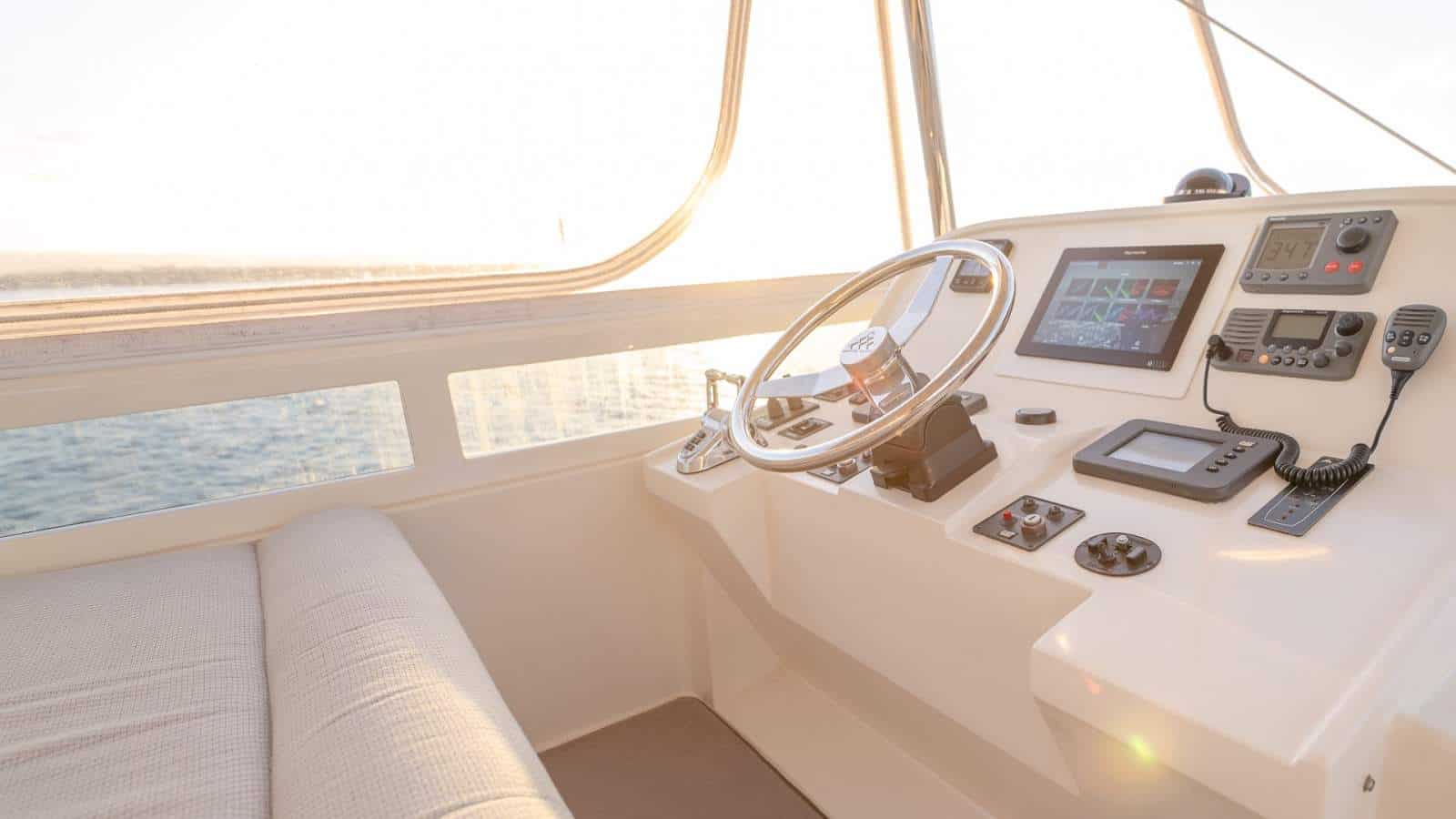 2008 Hampton 680 Pilothouse photo 23
