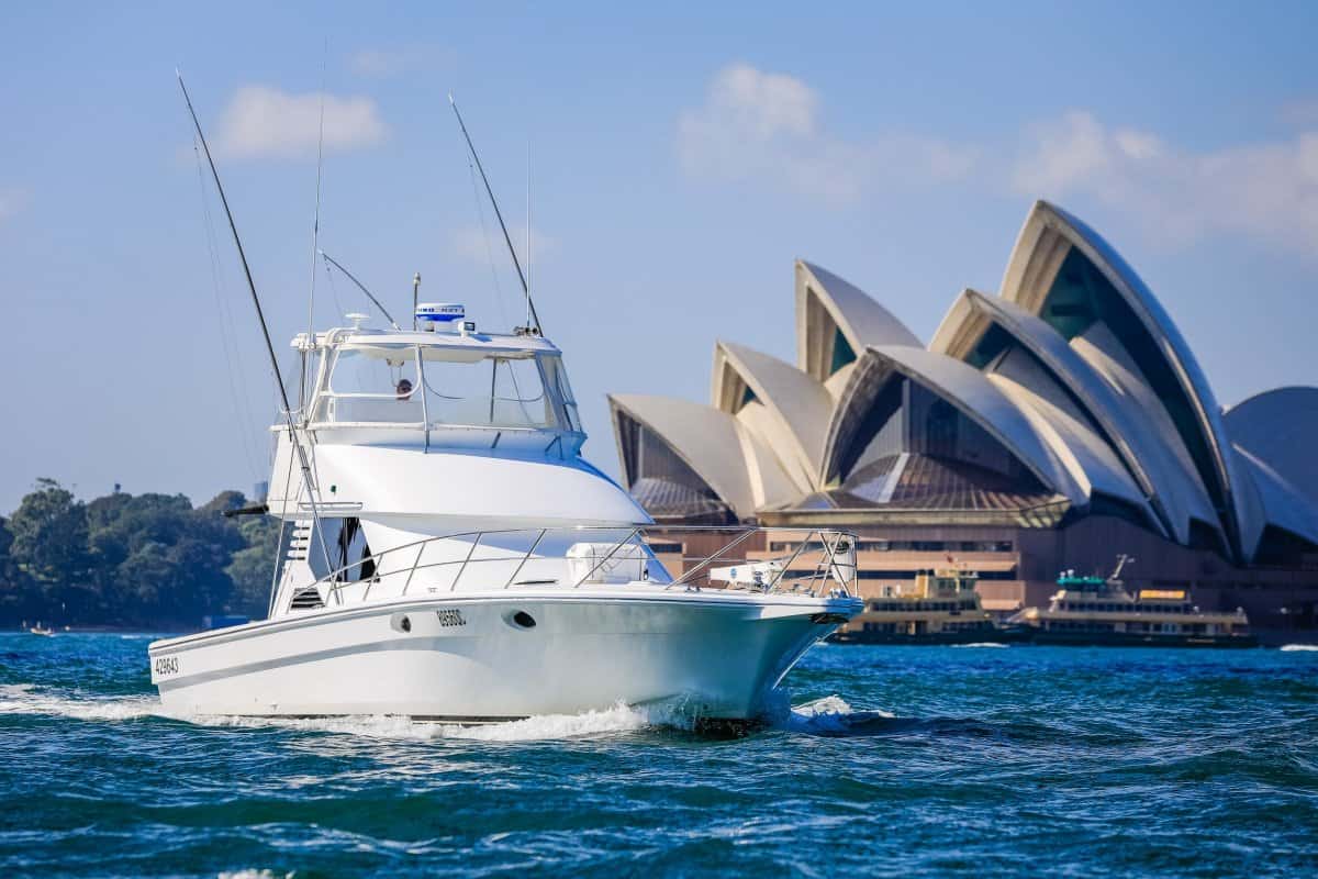 1993 Precision 47 Flybridge photo 25