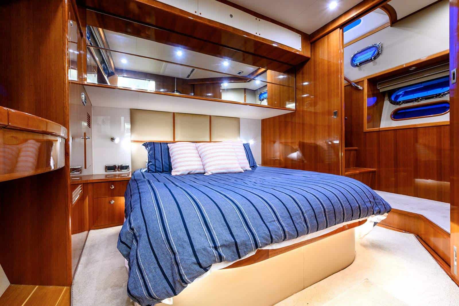 2016 Alaska 43 Sedan photo 24