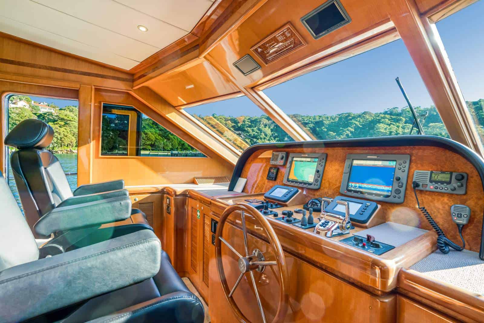 2008 Hampton 680 Pilothouse photo 28