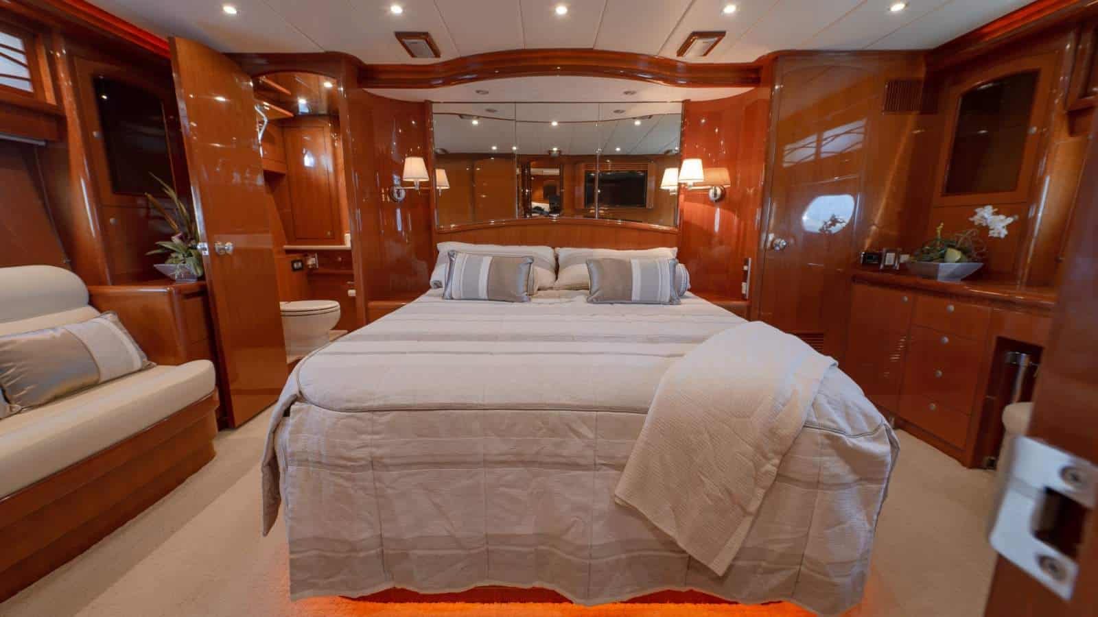 2008 Hampton 680 Pilothouse photo 29