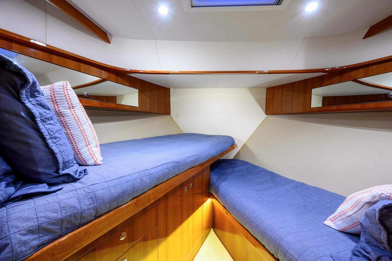 2016 Alaska 43 Sedan photo 29