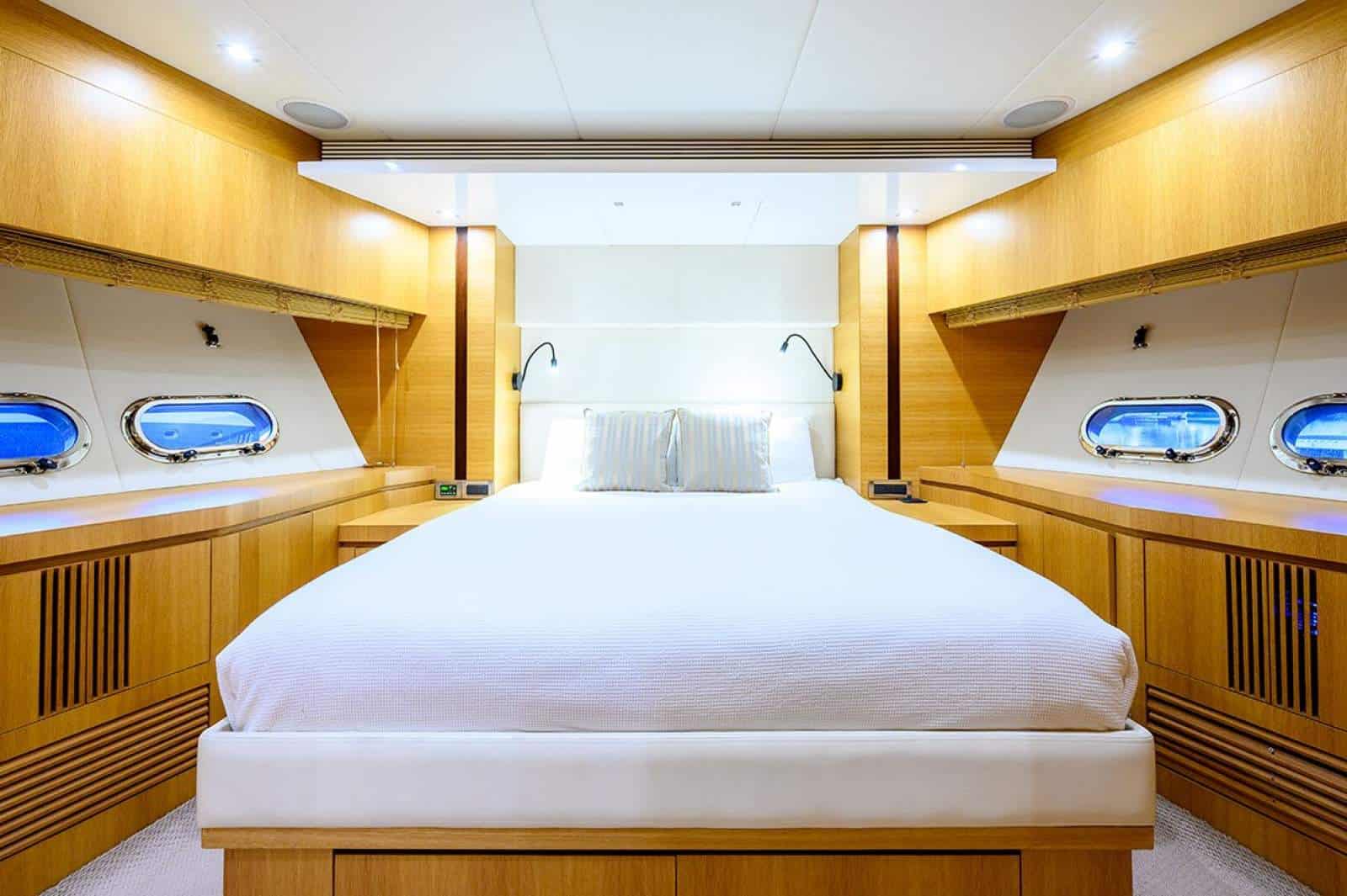 2012 Horizon Yacht RP97 photo 36