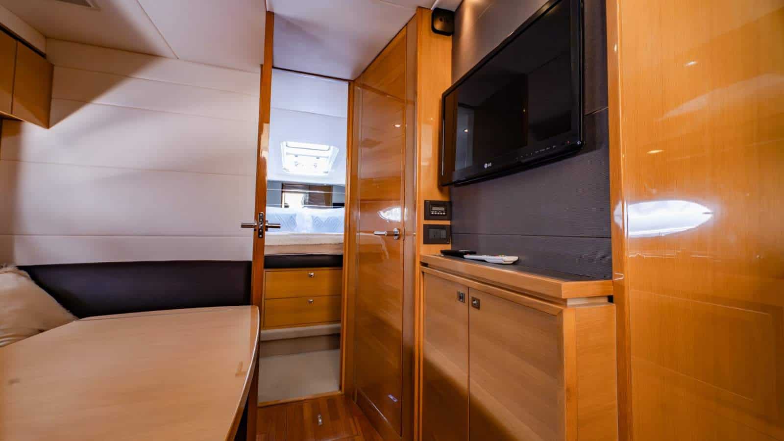 2012 Princess V39 photo 30