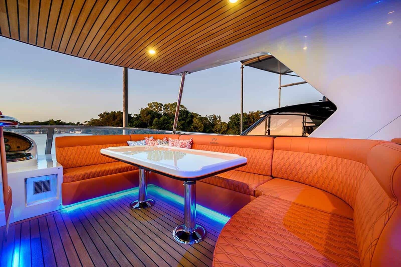 2001 Horizon Yacht E65 photo 7