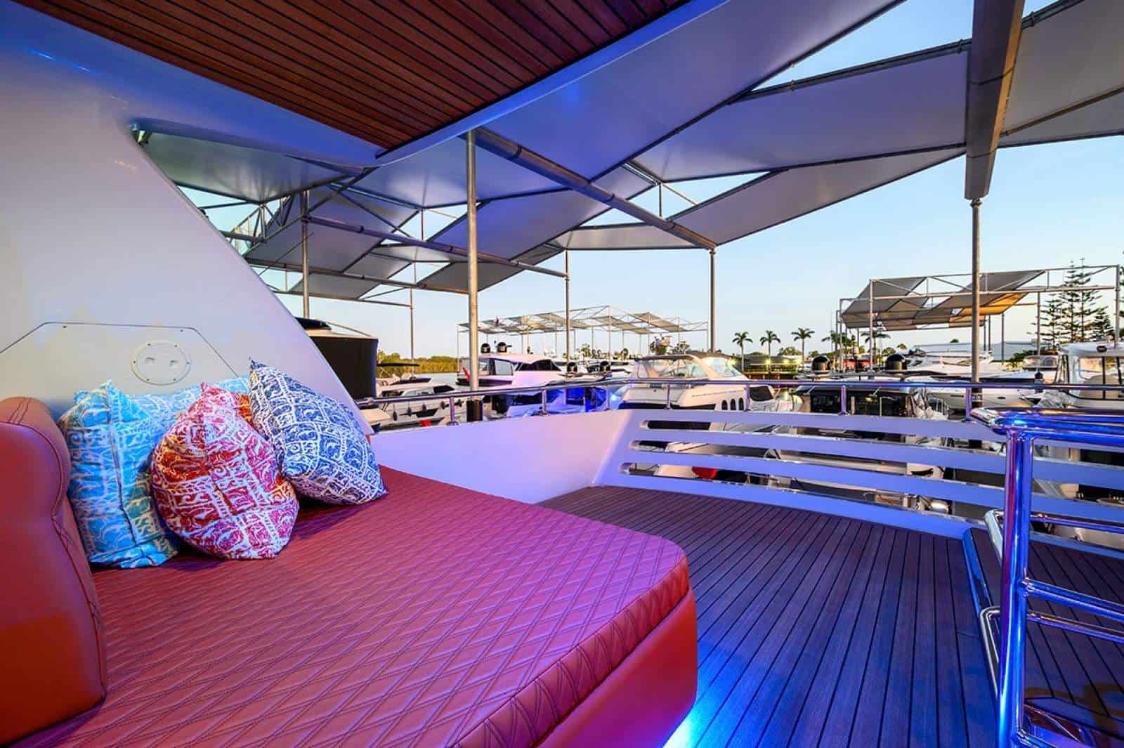 2001 Horizon Yacht E65 photo 38