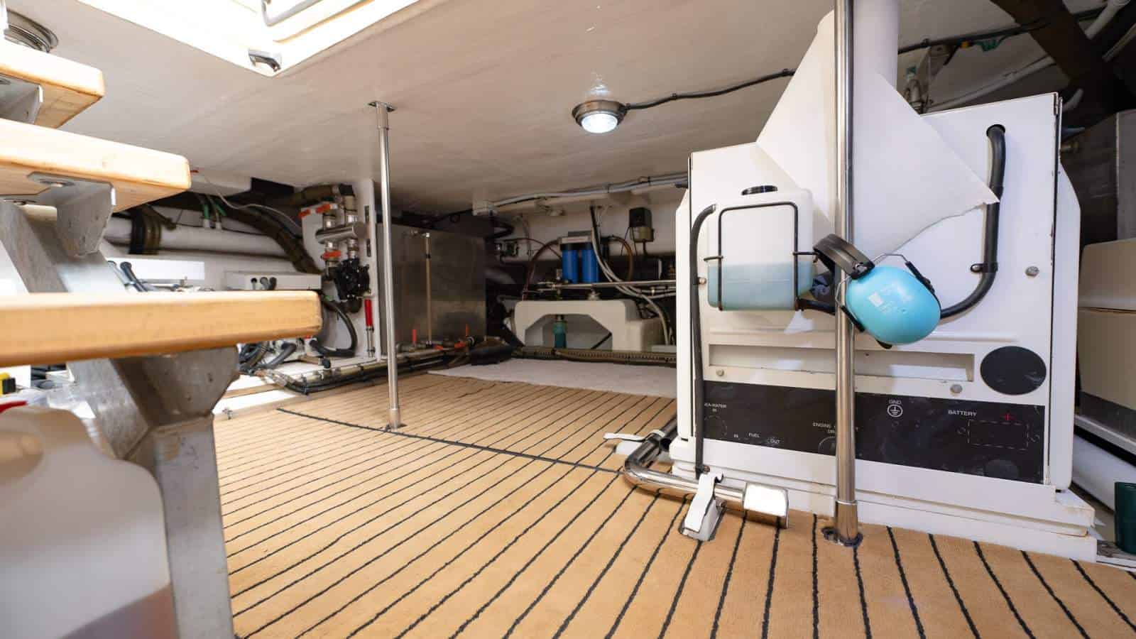 2004 Dyna 51 Flybridge photo 34
