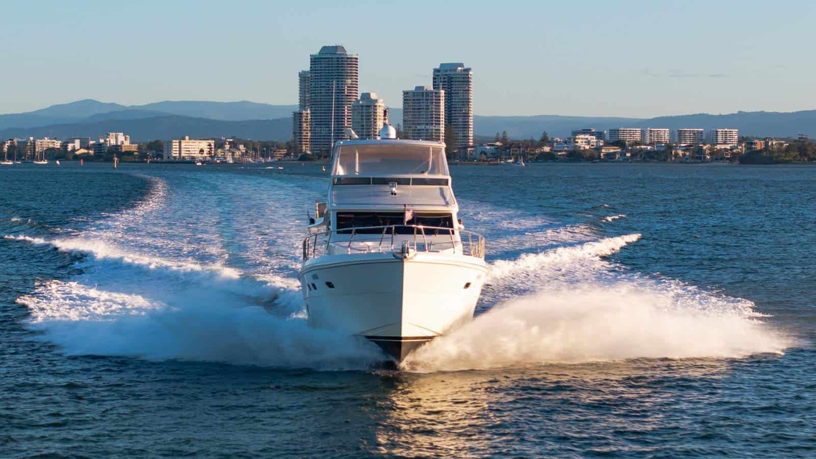 2008 Hampton 680 Pilothouse photo 8
