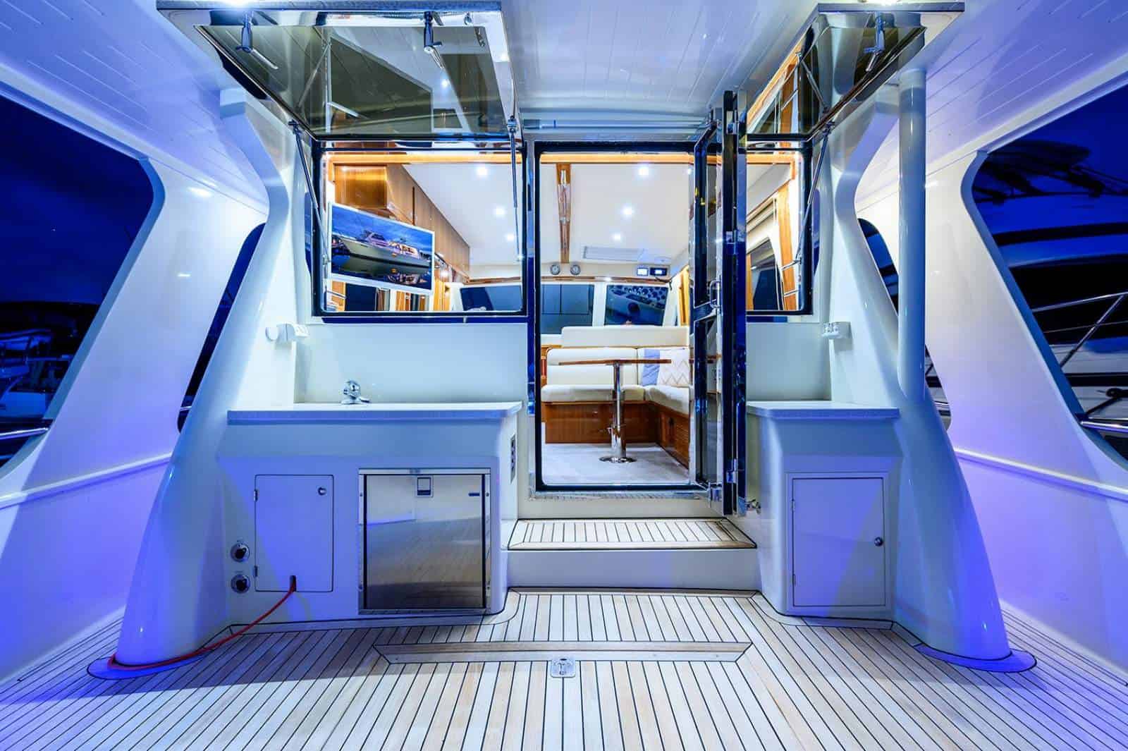 2016 Alaska 43 Sedan photo 6