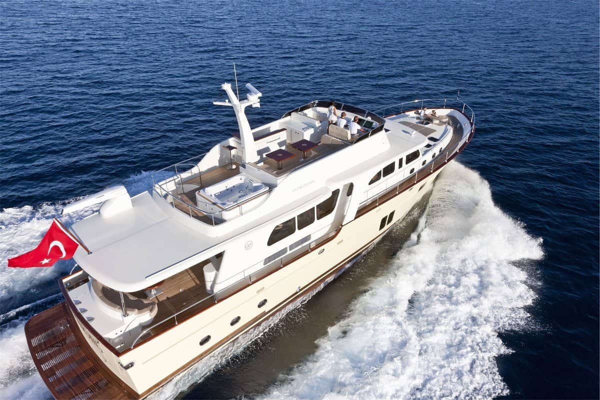 Vicem Yachts Cruiser 82 photo 17